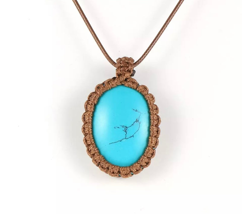 Natural Crystal Pendant Necklace - macrame adjustable