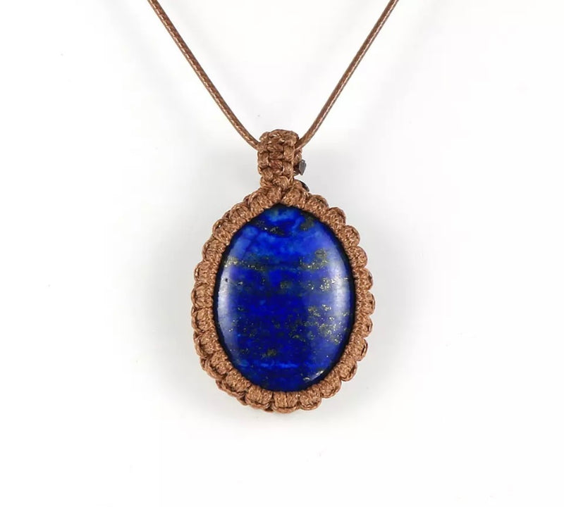 Natural Crystal Pendant Necklace - macrame adjustable