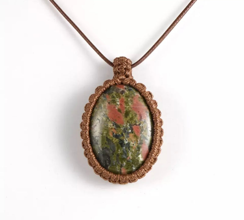 Natural Crystal Pendant Necklace - macrame adjustable