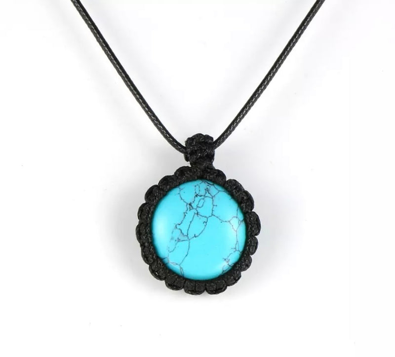 Natural Crystal Pendant Necklace - macrame adjustable